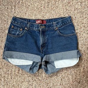 Levi’s Relaxed Fit 550